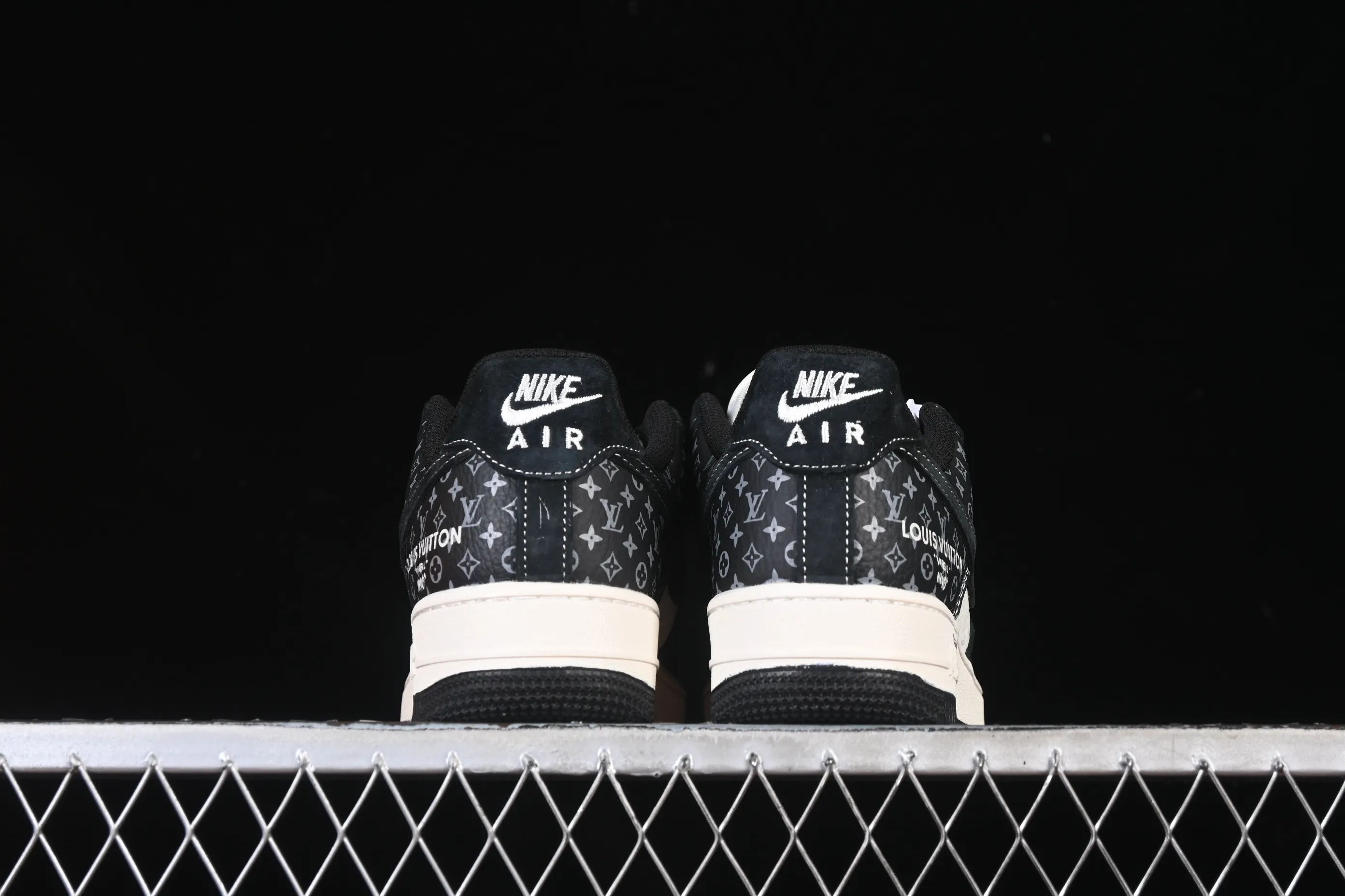 All categories Nk Air Force 1 Air Force series Nk Air Force 1 Low Air Force low-top Nike Air Force 1'07 Low LV co-branded woven logo printing Air Force 1 low-top casual sneakers CX5050-Y10